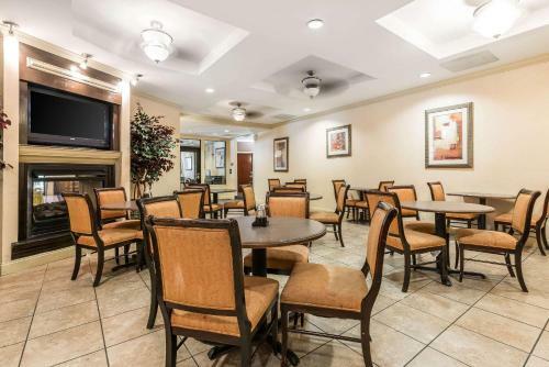 Hotel Comfort Suites Near Mcas Beaufort