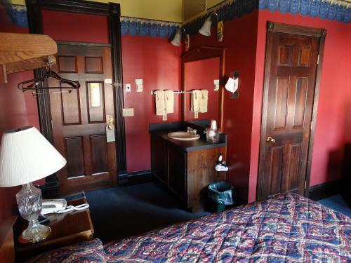 Hotel Iron Horse Inn - Deadwood