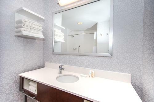 Hotel Hampton Inn At Tin Lizzie Gaming Resort