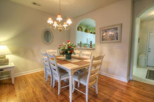 Villa Cypress Bend 222