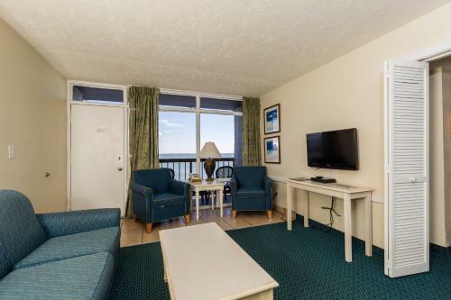 Hotel Schooner Beach And Racquet Club