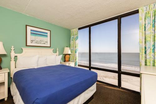 Hotel Schooner Beach And Racquet Club
