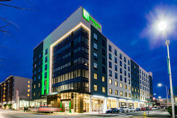 Holiday Inn Hotel & Suites Chattanooga