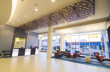 Holiday Inn Hotel & Suites Chattanooga