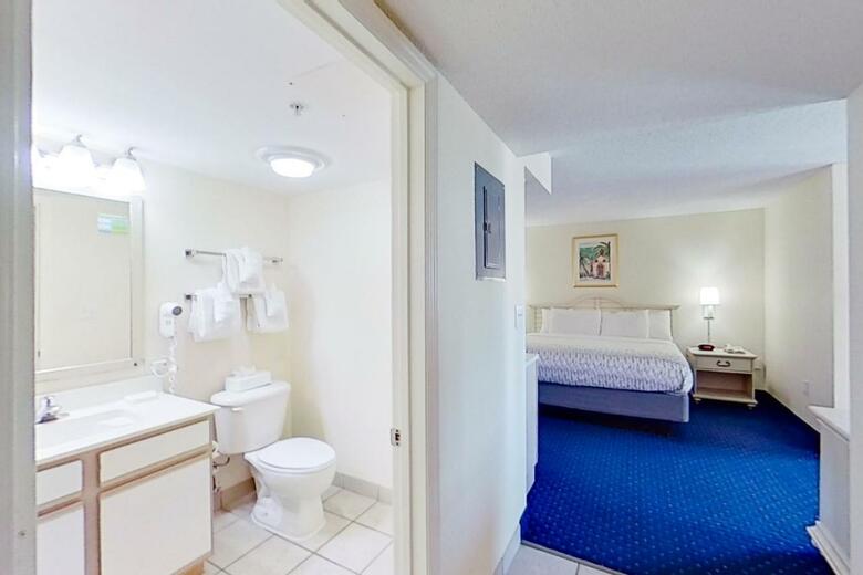 Hotel Bay Watch Resort & Conference Center
