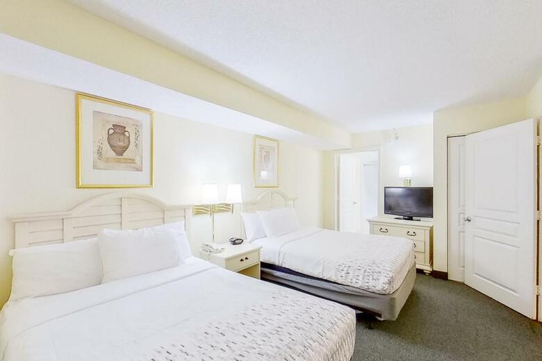 Hotel Bay Watch Resort & Conference Center