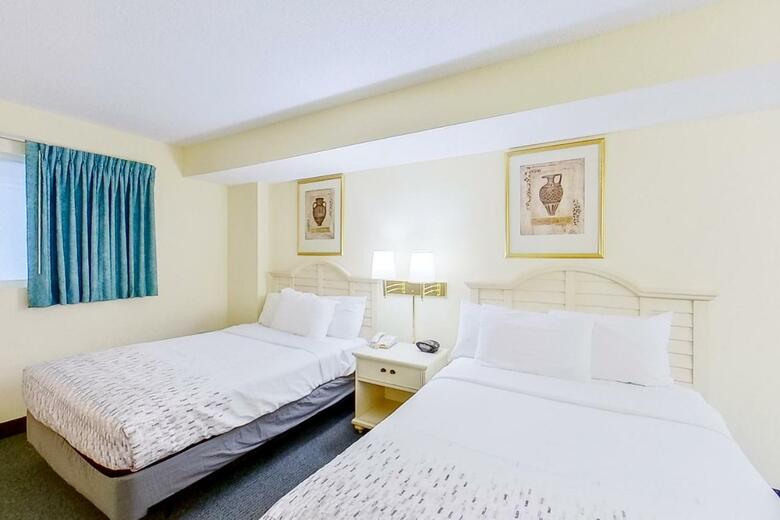 Hotel Bay Watch Resort & Conference Center