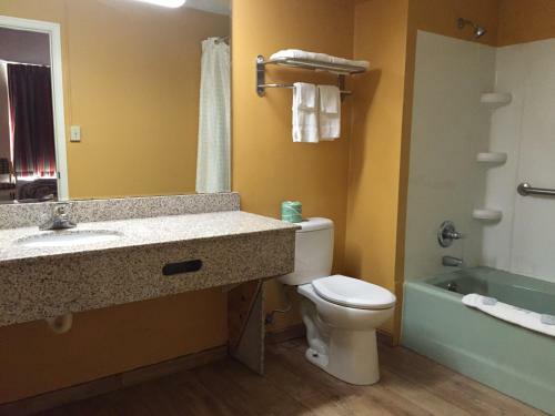 Motel Parkway Inn