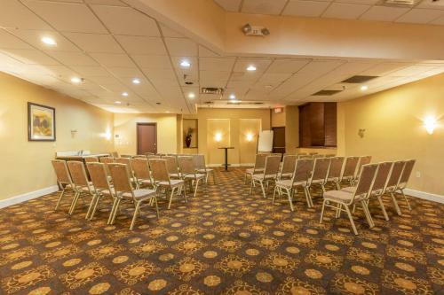 Hotel Oyo Townhouse Memphis Northeast