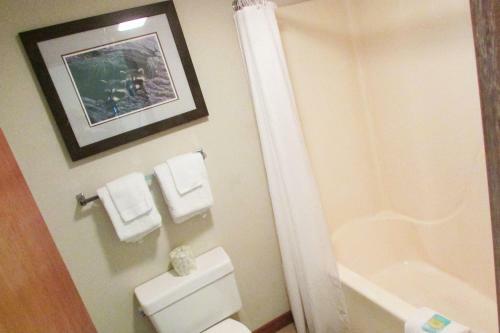 Arbors At Island Landing Hotel & Suites