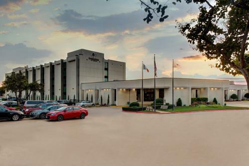 Hotel Doubletree By Hilton Arlington Dfw South