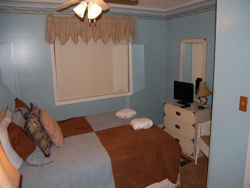 Apartamento Pelican's Landing 404 Condo