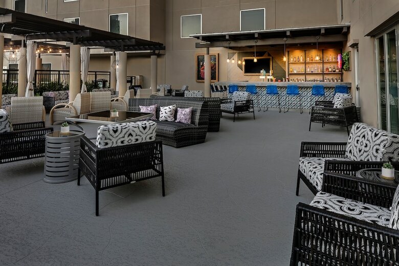 Holiday Inn Express Hotel & Suites Austin Downtown