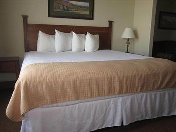 Hotel Bridgeport Suites