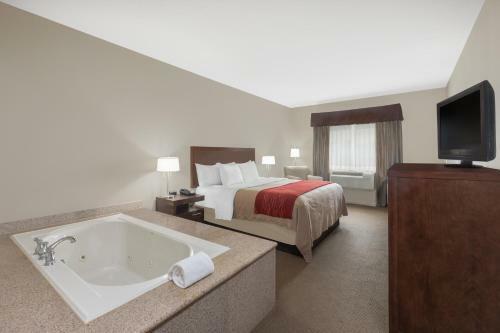Hotel Baymont By Wyndham Columbus