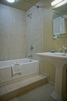 V Boutique Hotel