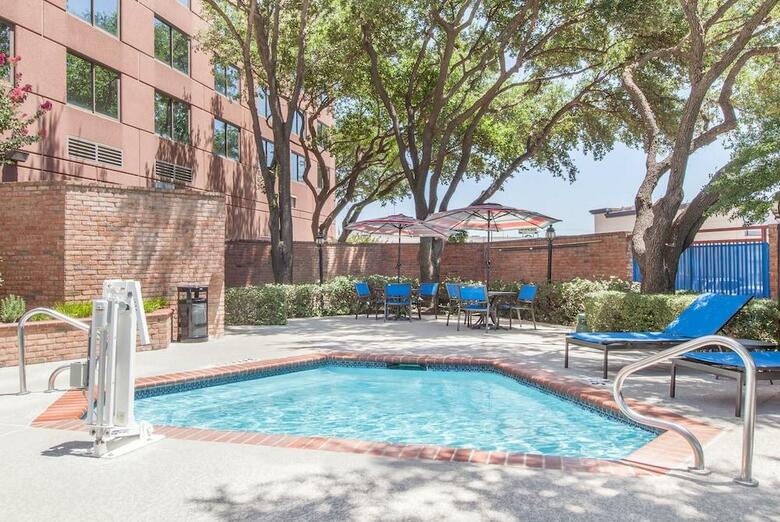 Hotel Wyndham Dallas Suites - Park Central