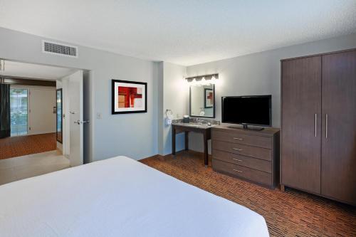 Hotel Embassy Suites Dallas - Market Center
