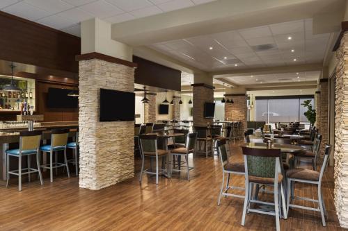Hotel Embassy Suites Dallas - Market Center