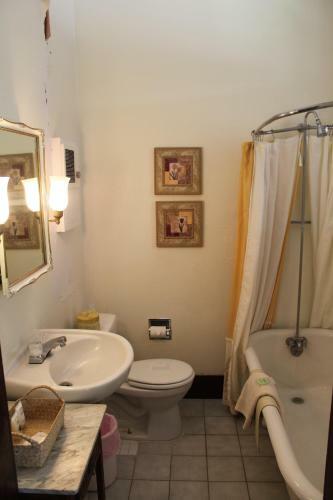 The Hotel Limpia