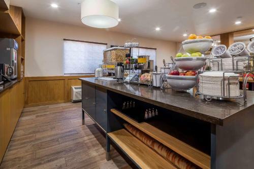 Hotel Comfort Suites El Paso Airport