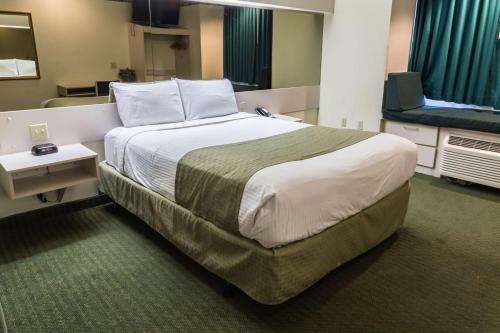 Motel 6 Fort Worth - Burleson