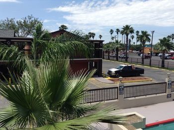 Motel Super 8 Laredo