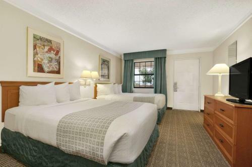 Motel Baymont Inn And Suites Longview