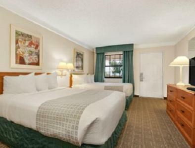 Motel Baymont Inn And Suites Longview