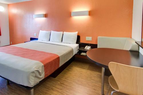 Motel 6 Mount Pleasant, Tx