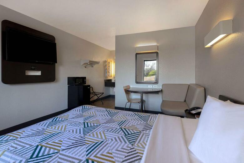 Motel 6 San Antonio West - Seaworld