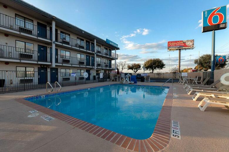 Motel 6 San Antonio West - Seaworld