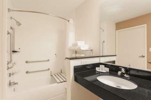 Hotel Fairfield Inn & Suites Victoria