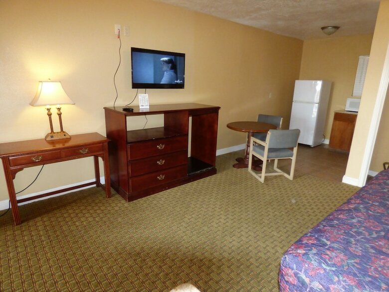 Motel Economy Inn & Suites
