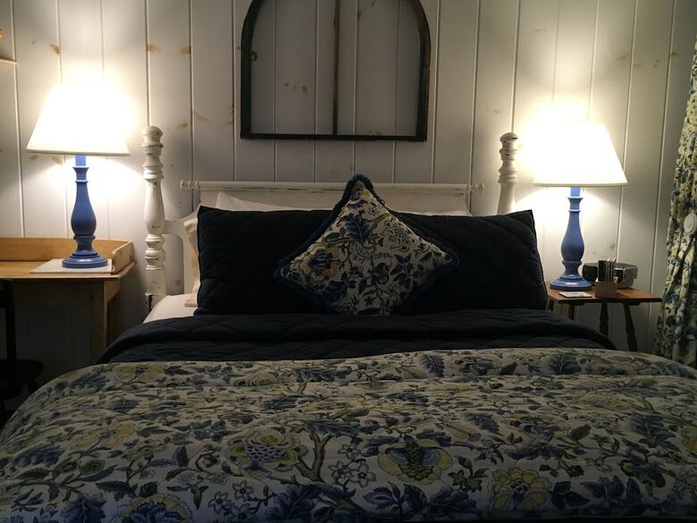 Posada Deerhill Inn