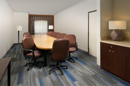 Hotel Holiday Inn Express & Suites Charlottesville North