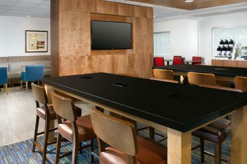 Hotel Holiday Inn Express & Suites Charlottesville North