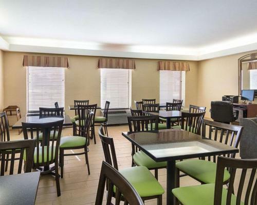Hotel Quality Inn Richmond Airport