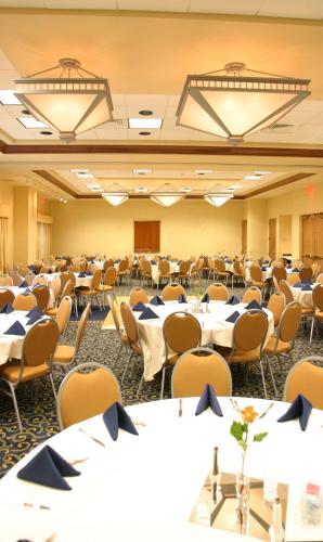 Hotel Springhill Suites By Marriott Norfolk Virginia Beach