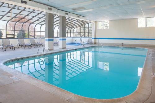 Hotel Ramada By Wyndham Downtown Spokane