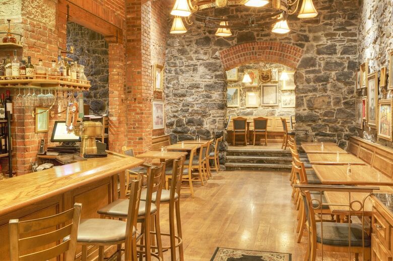 Montvale Hotel