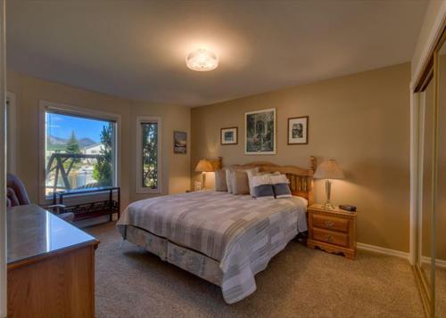 552 Alpine Home