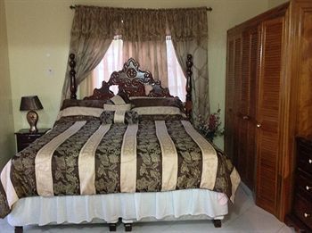 Hotel Cazwin Villa