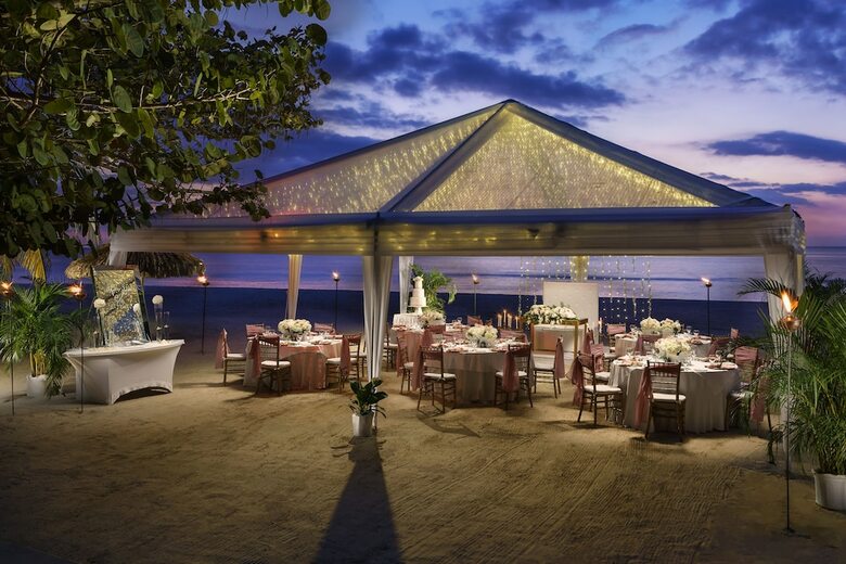 Hotel Couples Swept Away All Inclusive