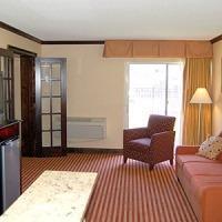 Hotel Rodeway Inn & Suites