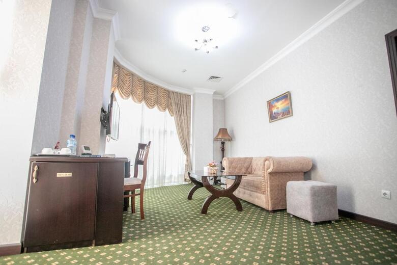Gloria Hotel