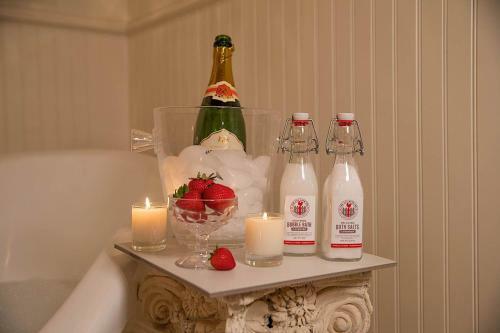 Bed & Breakfast Red Gate Inn