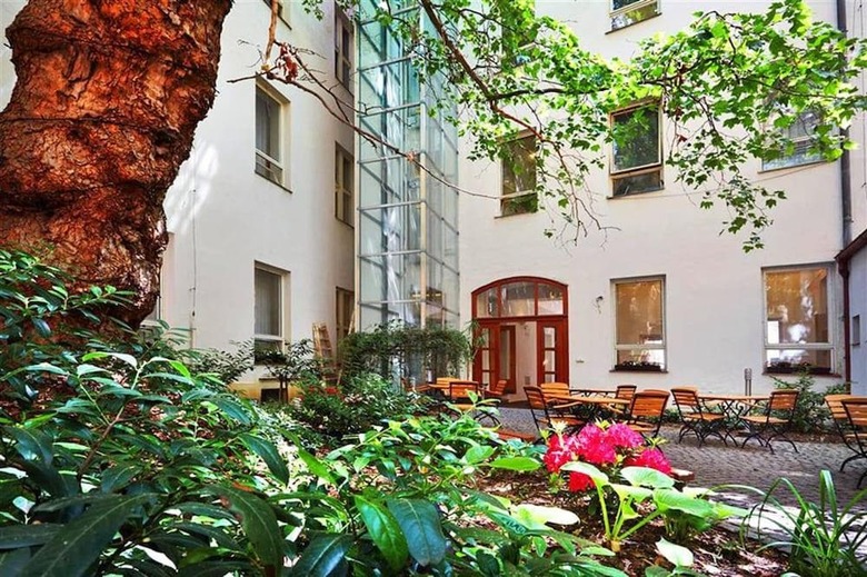 Hotel Jerome House
