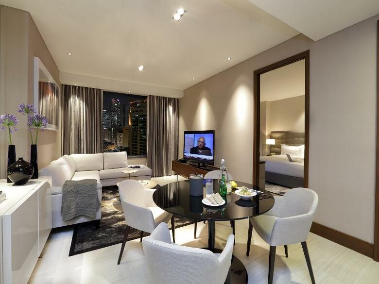 Hotel Makati Diamond Residences