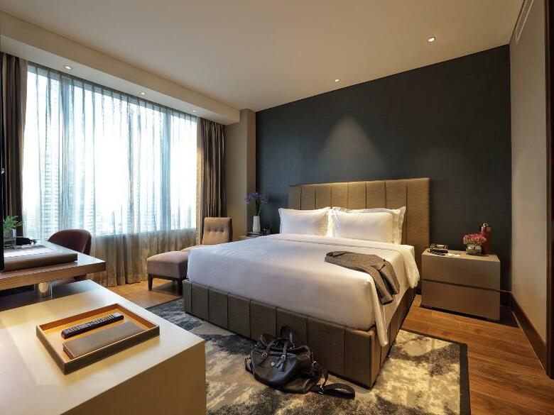 Hotel Makati Diamond Residences